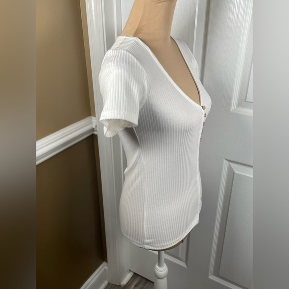 Wishlist White Ribbed Button-Down Top NWT Small - Picture 7 of 9